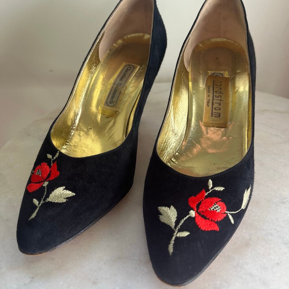 Vintage 70s Nordstrom Christian Raimondi Black Suede Rose Embroidered Heels 37.5